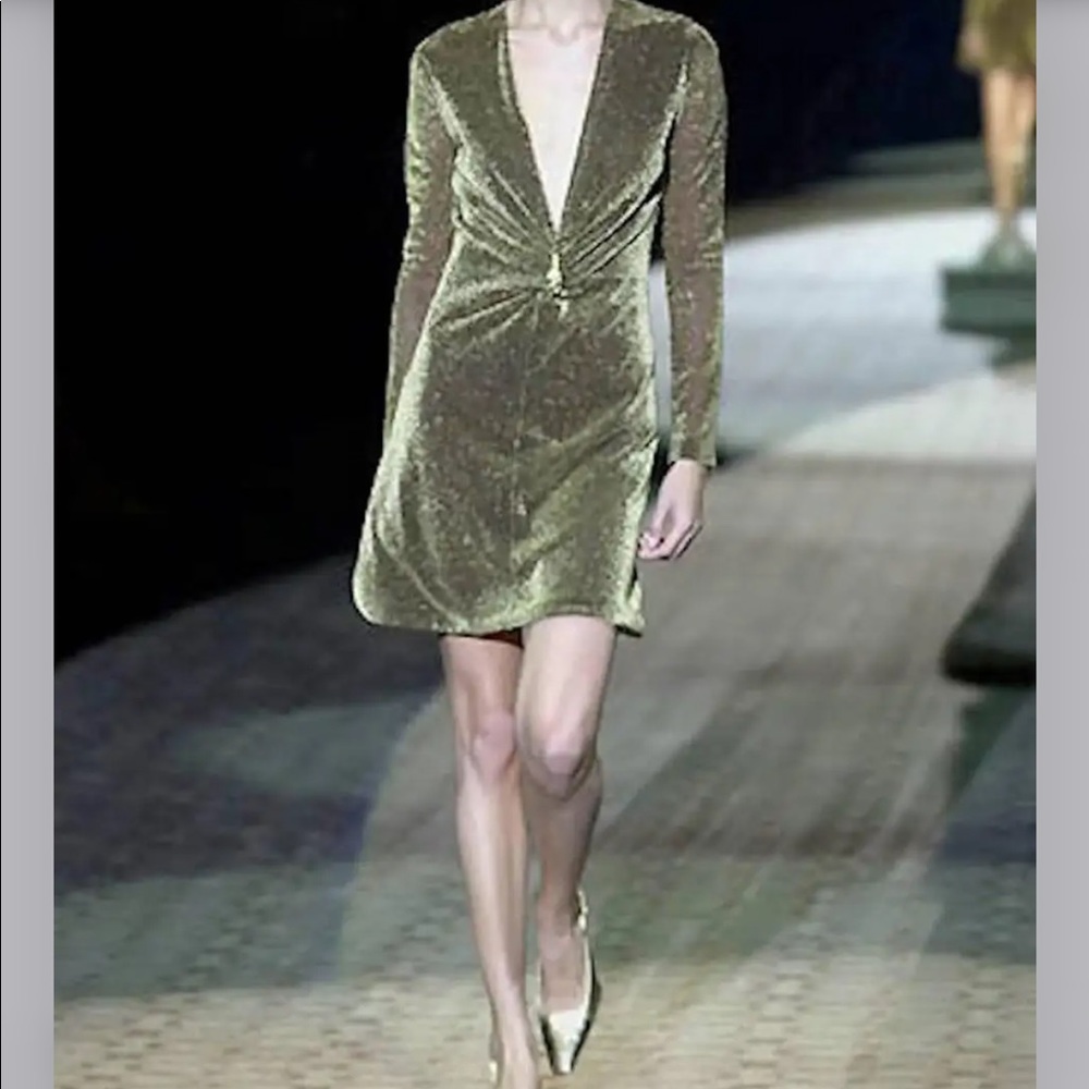 🎞📸RUNWAY METALLIC GOLD GUCCI DRESS - Picture 2 of 16